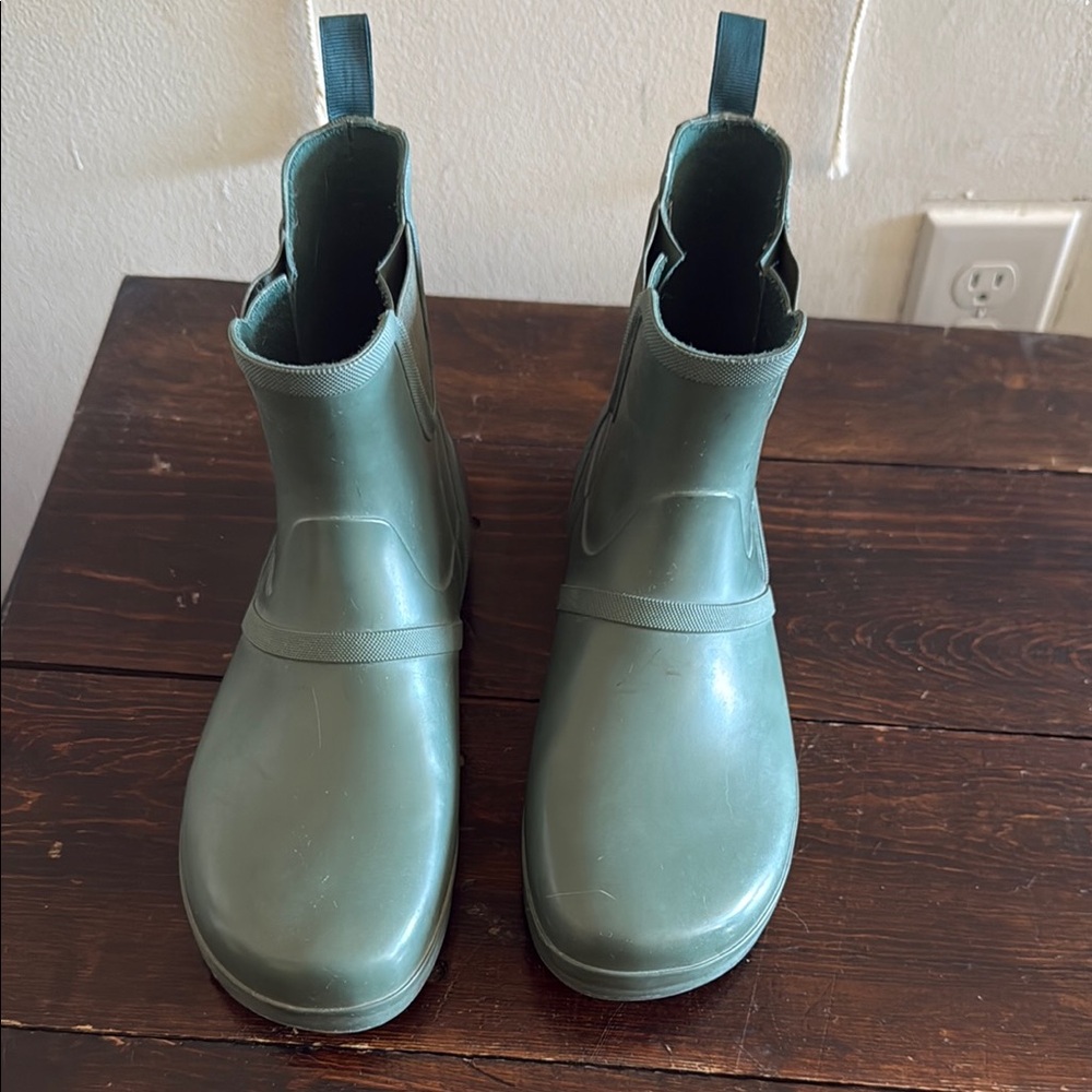 Xero Gracie Minimalist Rain Boots